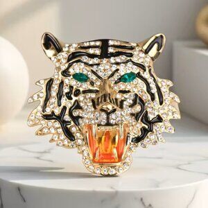 Cubic Zirconia Tiger Brooch Z226